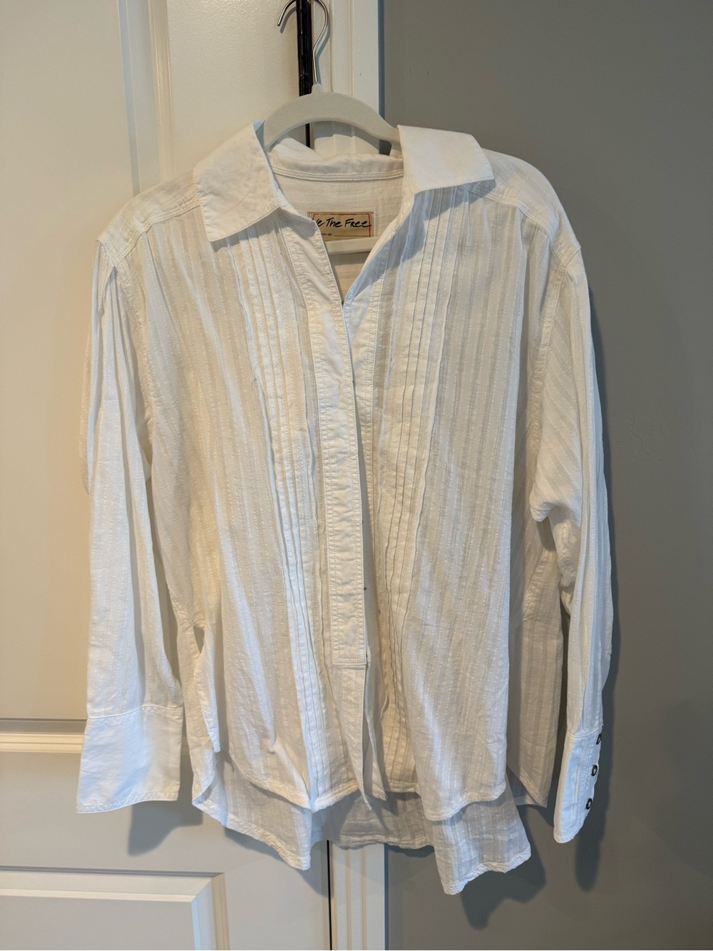 We The Free White Pintuck Tunic Button Down Blouse S, new without tags